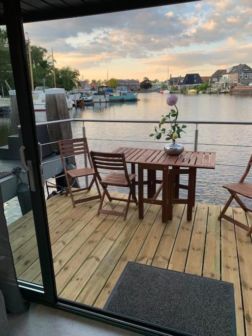 Apartamento Unique New Houseboat Moored 4 Zwartsluis Exterior foto